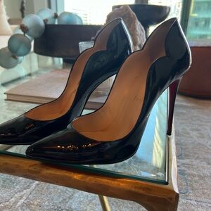 Hot Chick 100 Patent Red Sole High-Heel Pumps